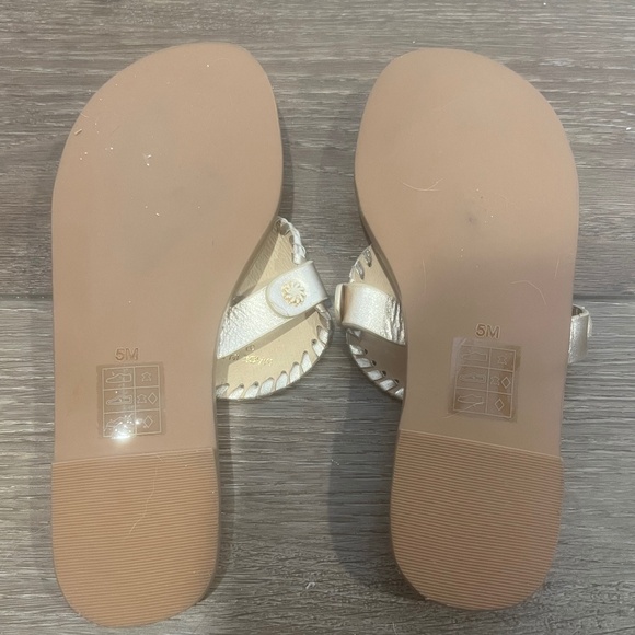 Jack Rogers Collins Flat Leather Sandals, Off-White and Gold, Size 5, Like New - Picture 5 of 8